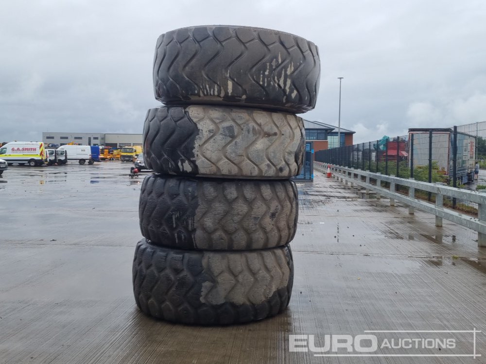 Michelin 26.5R25 Tyre & Rim to suit CAT D400 (4 of) - Pneu: foto 2 Michelin 26.5R25 Tyre & Rim to suit CAT D400 (4 of) - Pneu: foto 2