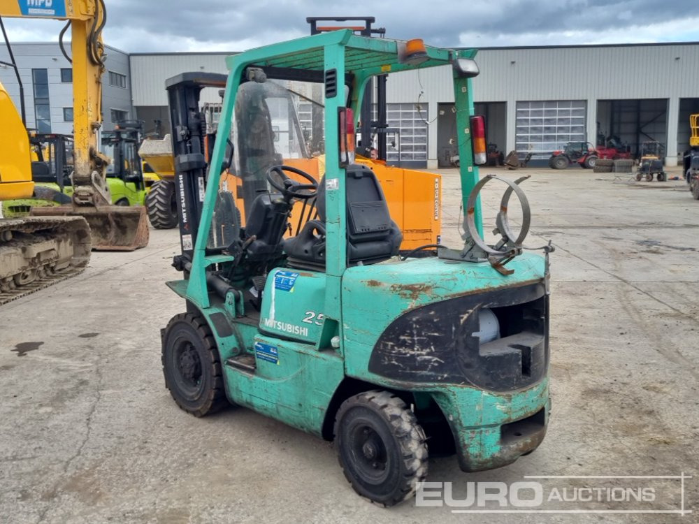 Mitsubishi FG25K - Empilhador a gás: foto 3 Mitsubishi FG25K - Empilhador a gás: foto 3
