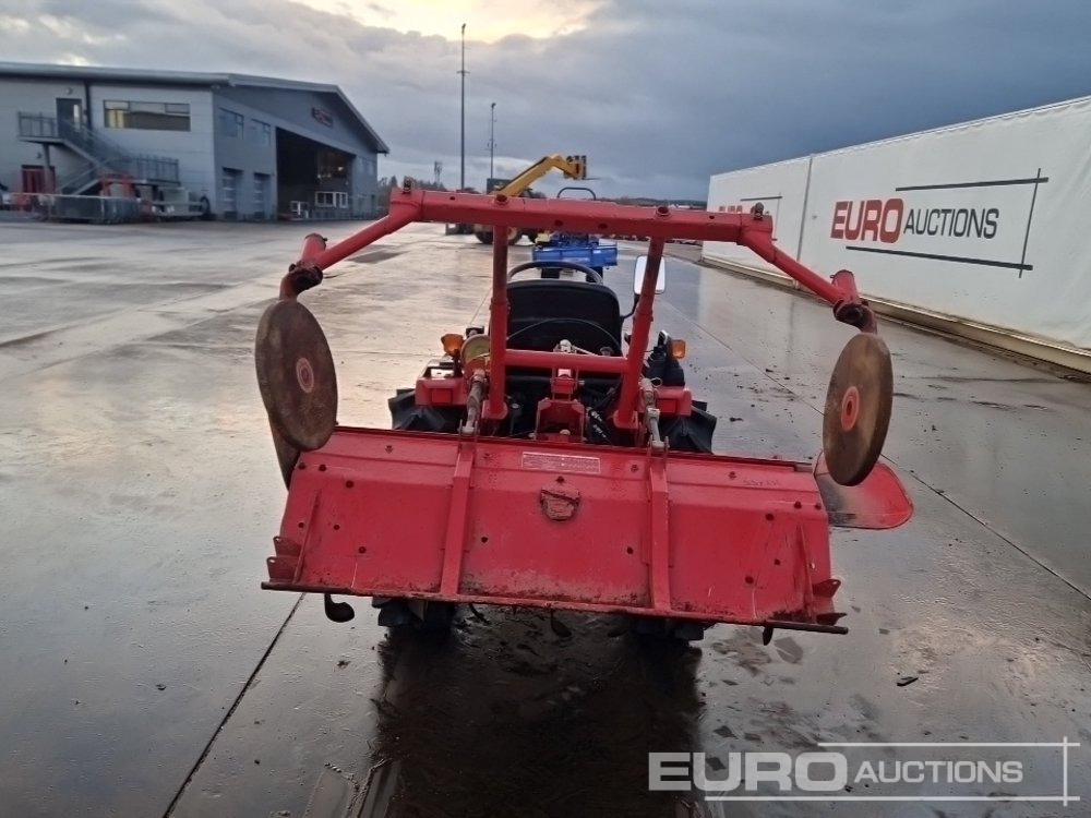 Mitsubishi MT155 - Mini trator: foto 4 Mitsubishi MT155 - Mini trator: foto 4