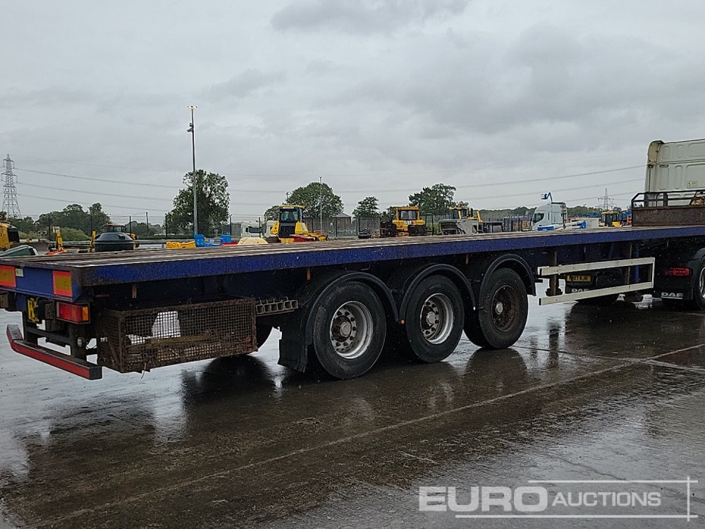 Montracon Tri Axle Flatbed Trailer, Twist Locks - Semi-reboque plataforma/ Caixa aberta: foto 5 Montracon Tri Axle Flatbed Trailer, Twist Locks - Semi-reboque plataforma/ Caixa aberta: foto 5