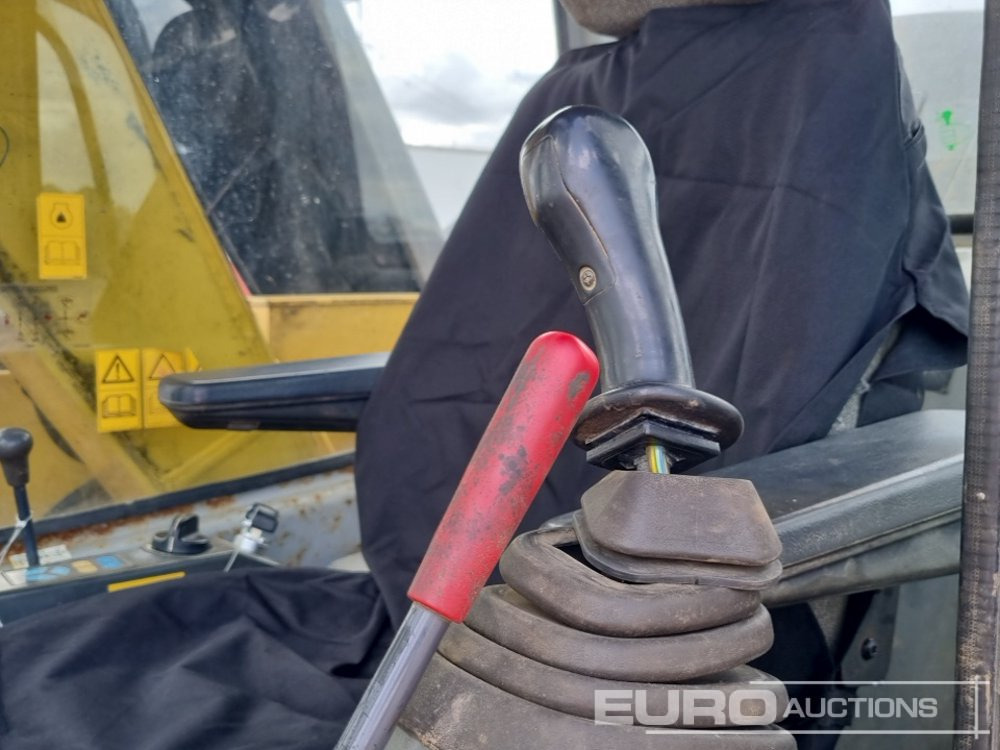 Mini escavadeira New Holland E70SR-1ES: foto 37