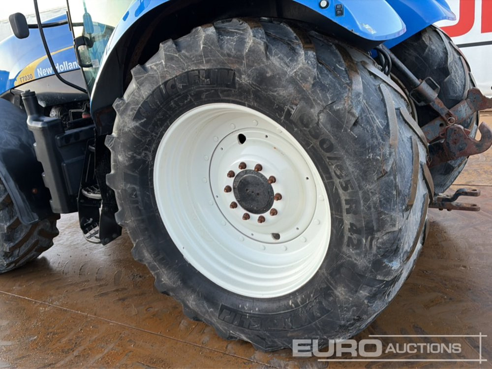 New Holland T7030 - Trator: foto 5 New Holland T7030 - Trator: foto 5