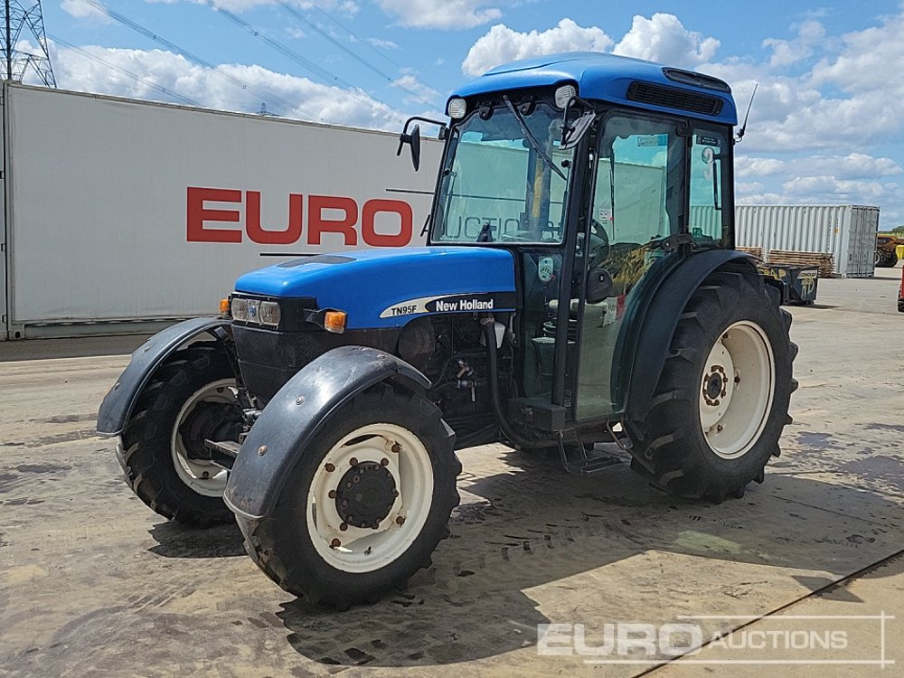 New Holland TN95F - Trator: foto 1 New Holland TN95F - Trator: foto 1