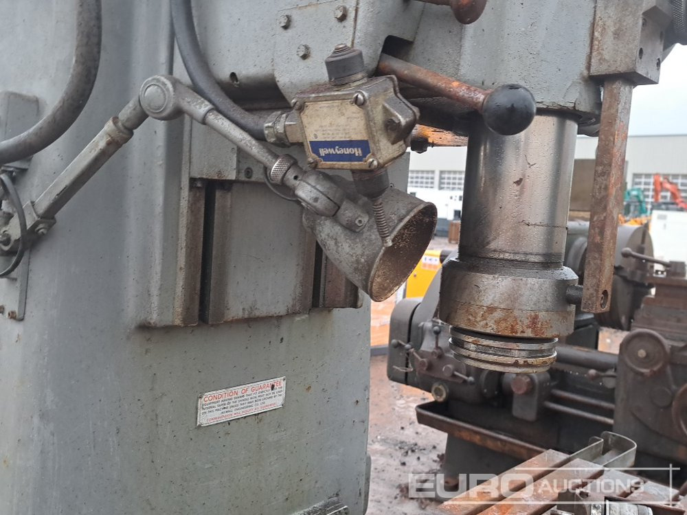 Mandriladora Newall N0. 1520 Jig Boring Machine: foto 13 Mandriladora Newall N0. 1520 Jig Boring Machine: foto 13