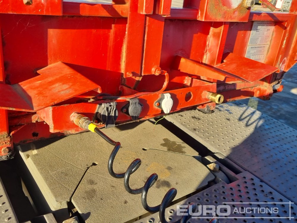 Camião de caixa aberta/ Plataforma Nooteboom 4 Axle Extendable Low Loader Trailer, Twin Axle Rear Steer, Out Riggers: foto 26