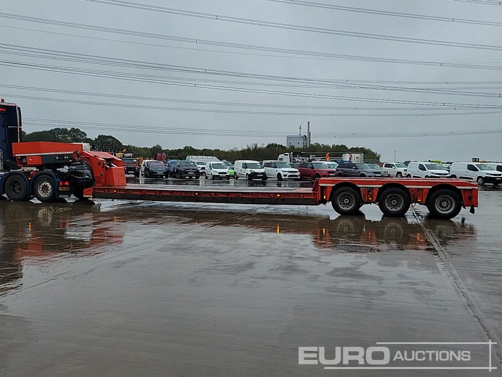 Nooteboom Tri Axle Drop Neck Low Loader Trailer, Out Riggers, 3 Axle Steer, Air Brakes - Semi-reboque baixa: foto 2 Nooteboom Tri Axle Drop Neck Low Loader Trailer, Out Riggers, 3 Axle Steer, Air Brakes - Semi-reboque baixa: foto 2