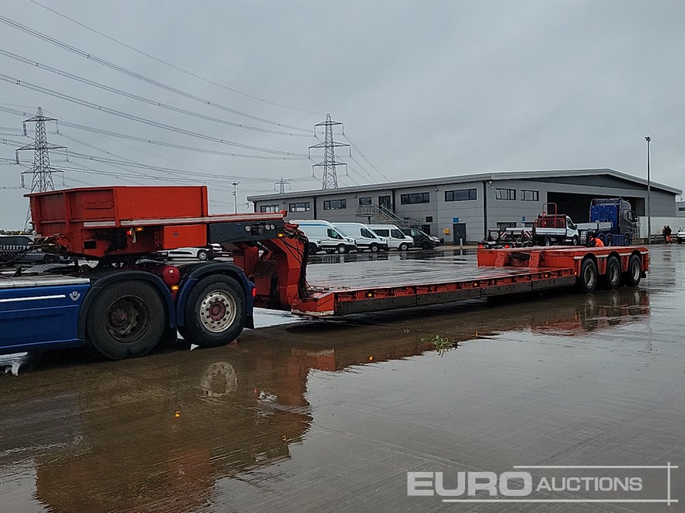 Nooteboom Tri Axle Drop Neck Low Loader Trailer, Out Riggers, 3 Axle Steer, Air Brakes - Semi-reboque baixa: foto 1 Nooteboom Tri Axle Drop Neck Low Loader Trailer, Out Riggers, 3 Axle Steer, Air Brakes - Semi-reboque baixa: foto 1