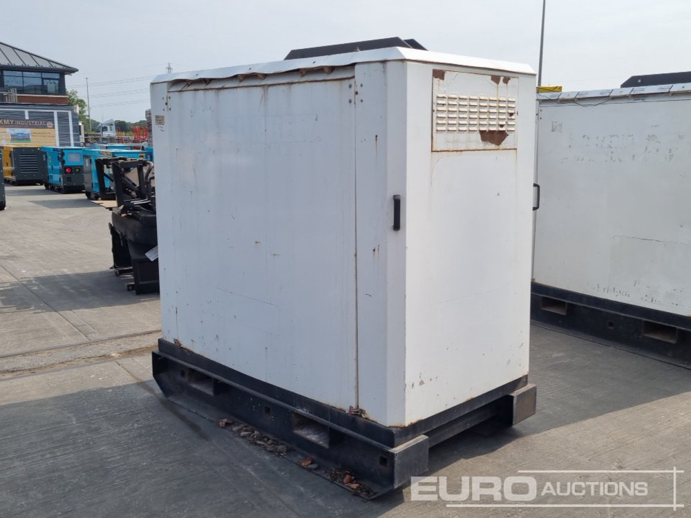 Off Grid 400 Volt Battery Bank Canopy (No Batteries) (Spares) - Equipamento de construção: foto 3 Off Grid 400 Volt Battery Bank Canopy (No Batteries) (Spares) - Equipamento de construção: foto 3
