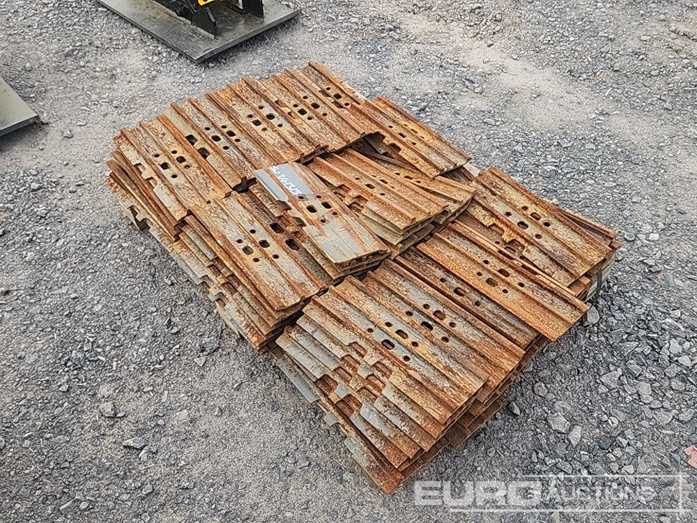Pallet of 380mm Pads to suit Excavator - Peça de reposição: foto 1 Pallet of 380mm Pads to suit Excavator - Peça de reposição: foto 1