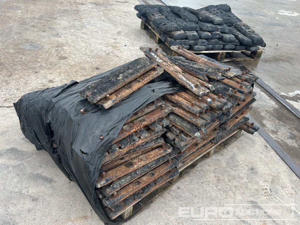 Pallet of 450mm Bolt on Rubber Block Pads - Peça de reposição: foto 1 Pallet of 450mm Bolt on Rubber Block Pads - Peça de reposição: foto 1