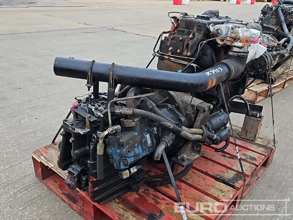 Perkins 4 Cylinder Engine, Gearbox - Motor: foto 1 Perkins 4 Cylinder Engine, Gearbox - Motor: foto 1