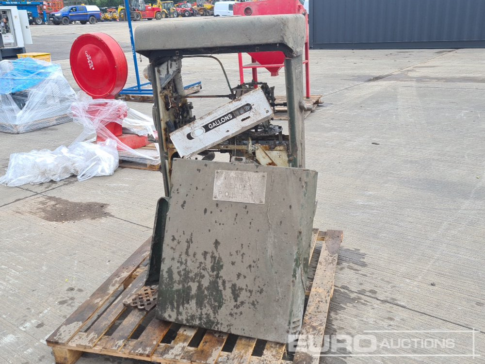 Petrol Station Pump (Spares) - Equipamento de construção: foto 4 Petrol Station Pump (Spares) - Equipamento de construção: foto 4