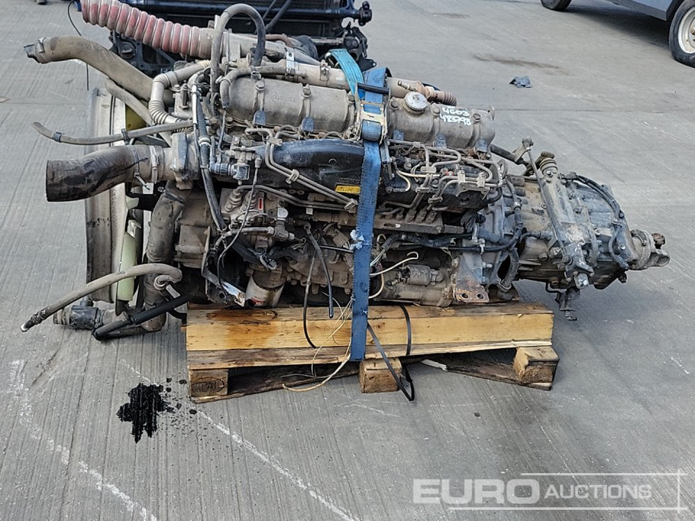 Renault 6 Cyinder Engine, Gearbox - Motor: foto 2 Renault 6 Cyinder Engine, Gearbox - Motor: foto 2