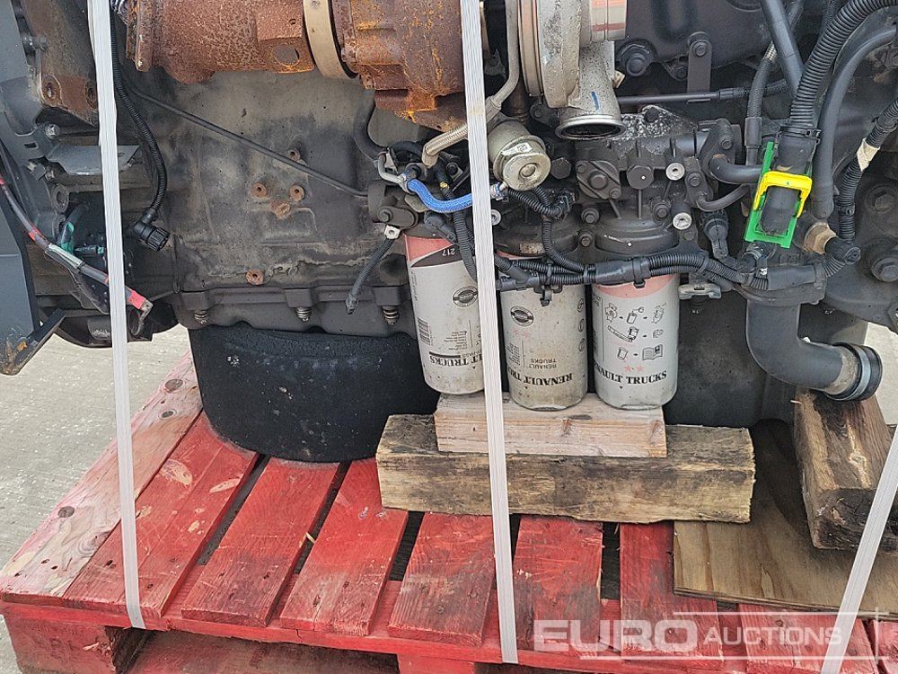 Motor Renault 6 Cylinder Engine: foto 24 Motor Renault 6 Cylinder Engine: foto 24