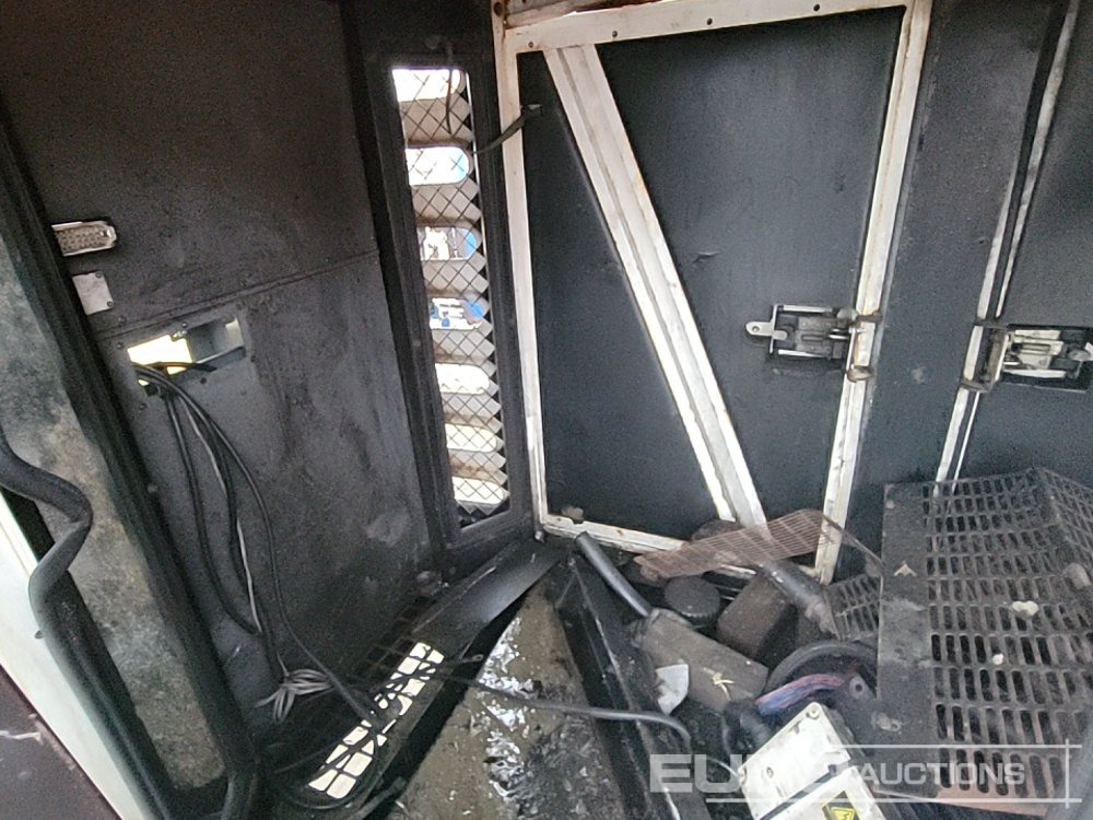 Gerador elétrico SDMO R110: foto 13 Gerador elétrico SDMO R110: foto 13