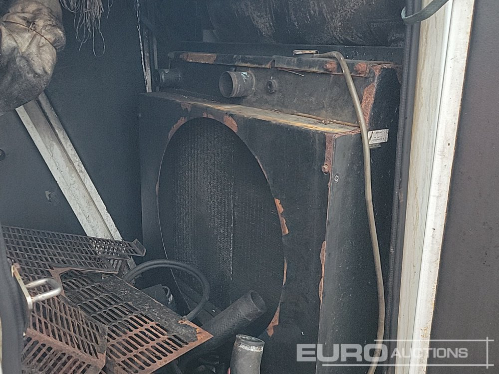 Gerador elétrico SDMO R110: foto 16 Gerador elétrico SDMO R110: foto 16