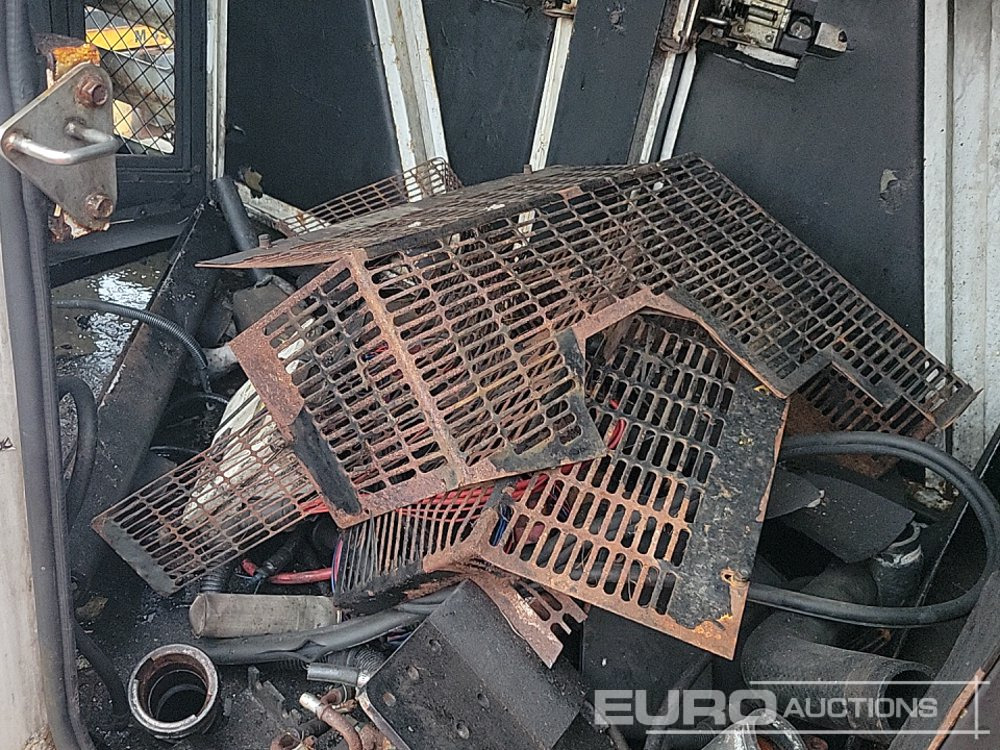 Gerador elétrico SDMO R110: foto 18 Gerador elétrico SDMO R110: foto 18