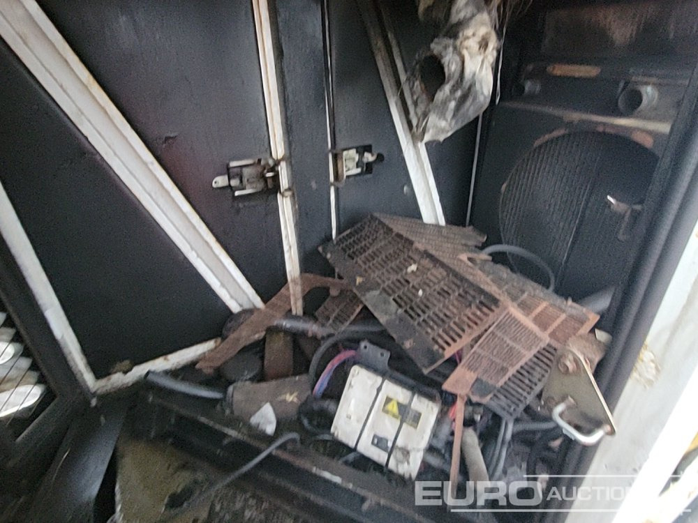 Gerador elétrico SDMO R110: foto 14 Gerador elétrico SDMO R110: foto 14