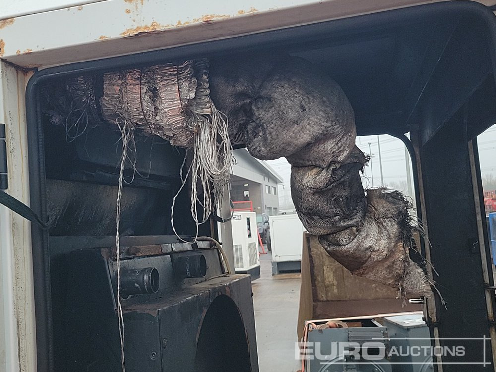 Gerador elétrico SDMO R110: foto 23 Gerador elétrico SDMO R110: foto 23