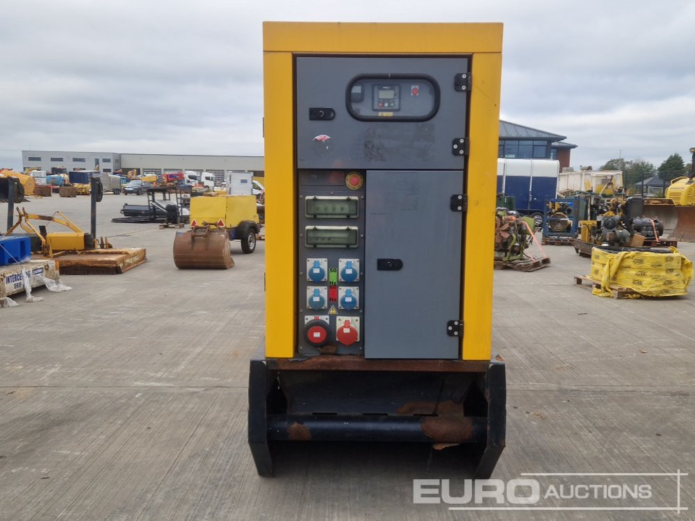 SDMO R220 - Gerador elétrico: foto 2 SDMO R220 - Gerador elétrico: foto 2