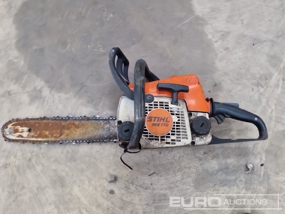 Stihl MS170 Chainsaw - Equipamento de construção: foto 2 Stihl MS170 Chainsaw - Equipamento de construção: foto 2
