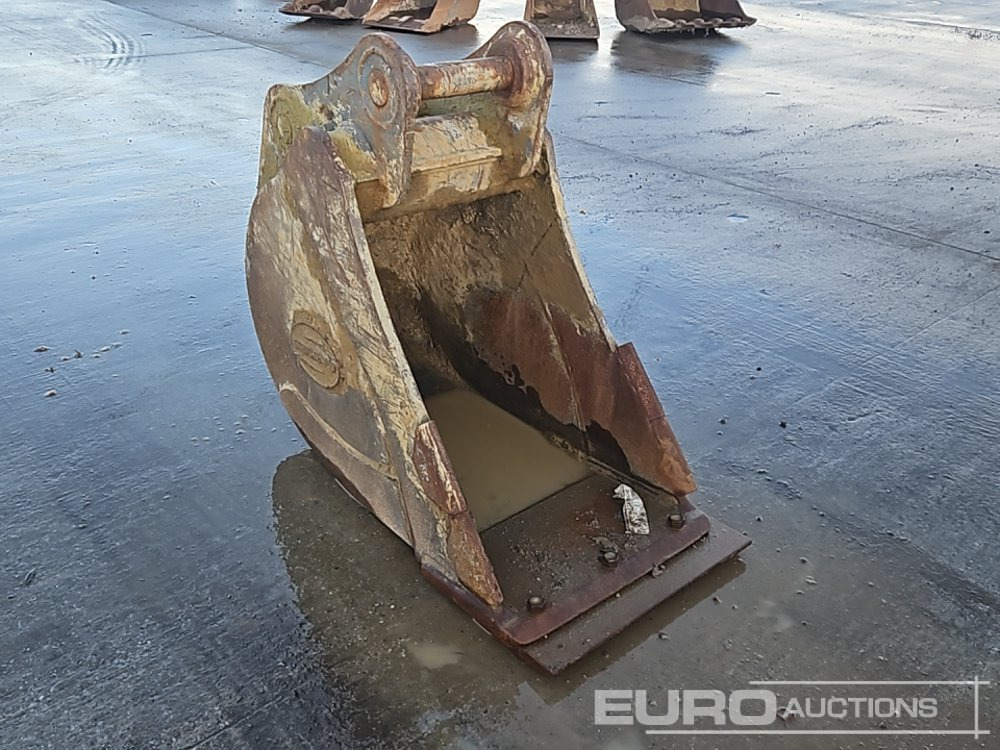Strickland 24" Digging Bucket 65mm Pin to suit 13 Ton Excavator - Balde: foto 2 Strickland 24" Digging Bucket 65mm Pin to suit 13 Ton Excavator - Balde: foto 2