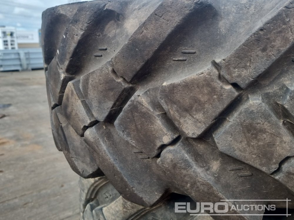 Pneu Supreme 11.5/80-15.3 Tyre (4 of): foto 6