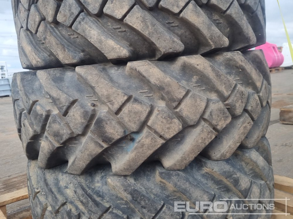 Pneu Supreme 11.5/80-15.3 Tyre (4 of): foto 9