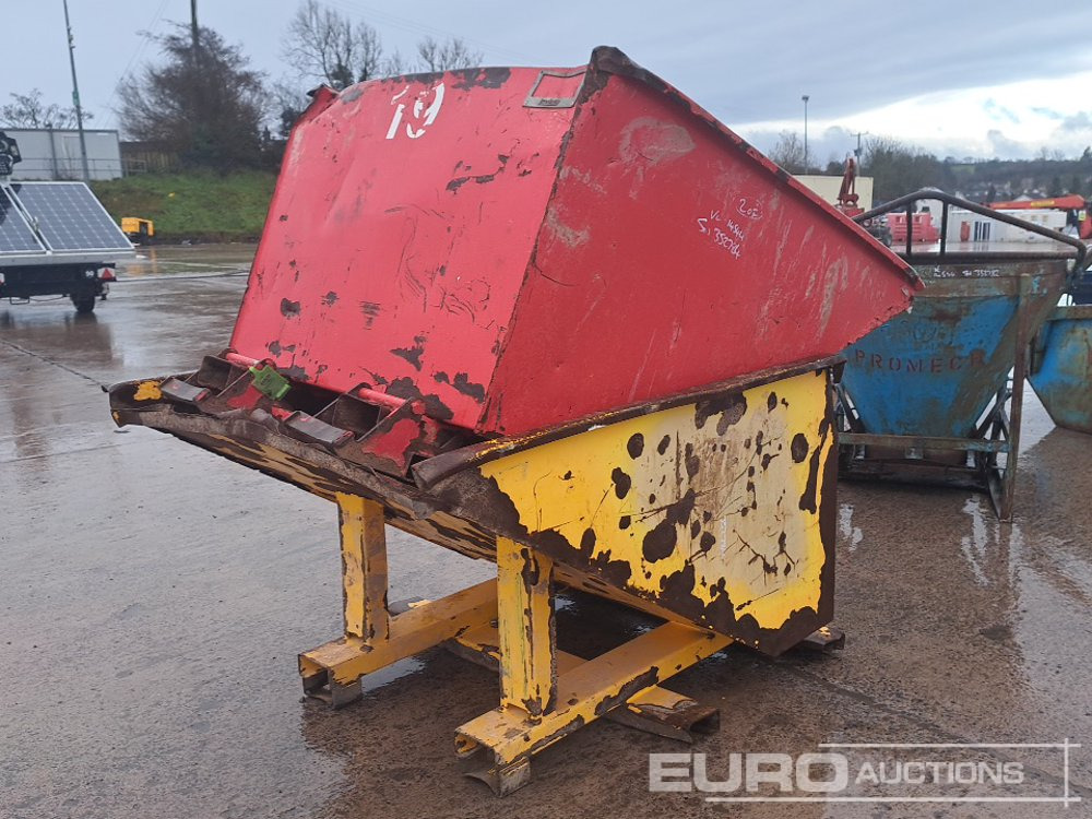 Tipping Skip to suit Forklift/Telehandler (2 of) - Contentor basculante: foto 1 Tipping Skip to suit Forklift/Telehandler (2 of) - Contentor basculante: foto 1