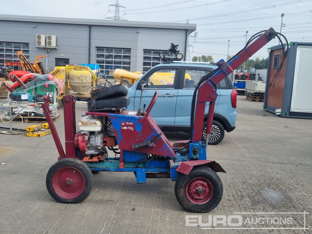 Tow Along Excavator, Honda Engine - Mini escavadeira: foto 2 Tow Along Excavator, Honda Engine - Mini escavadeira: foto 2
