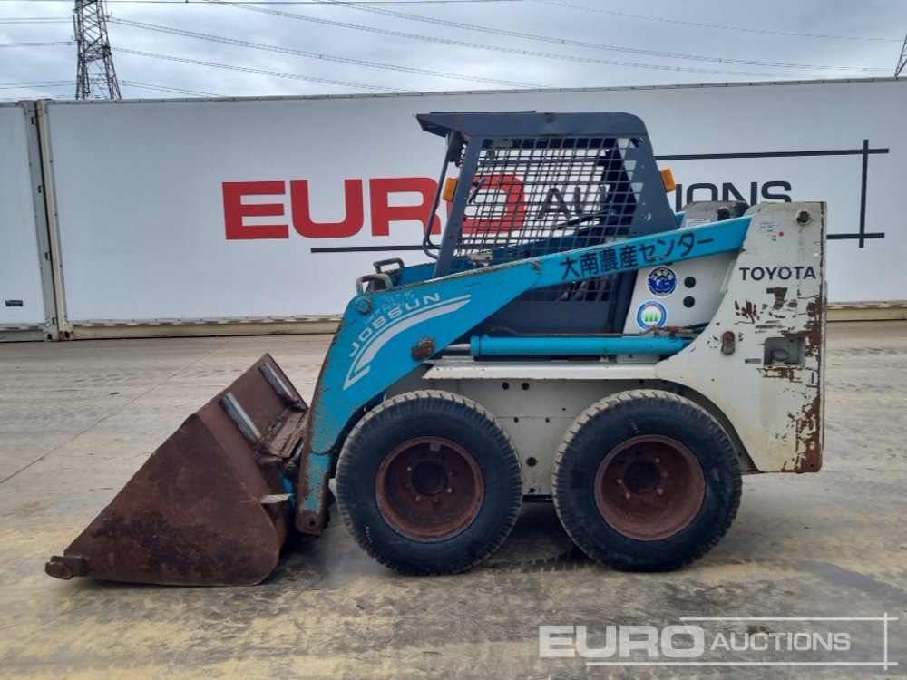 Toyota 4SDK7 - Mini pá carregadora: foto 2 Toyota 4SDK7 - Mini pá carregadora: foto 2