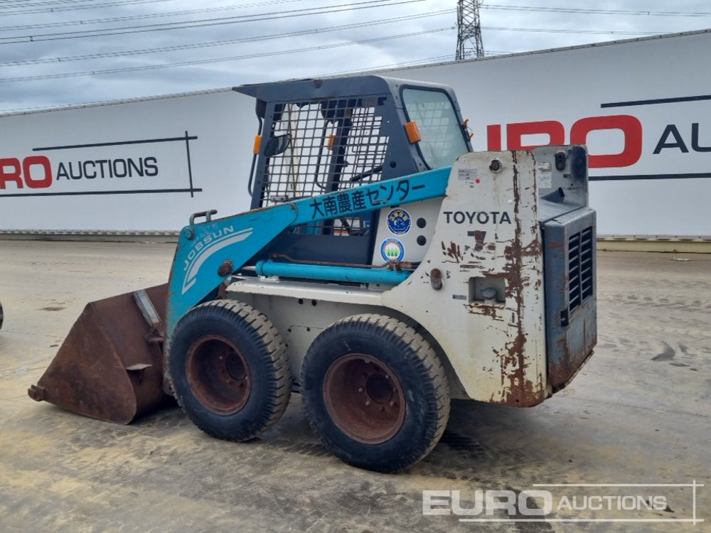 Toyota 4SDK7 - Mini pá carregadora: foto 3 Toyota 4SDK7 - Mini pá carregadora: foto 3