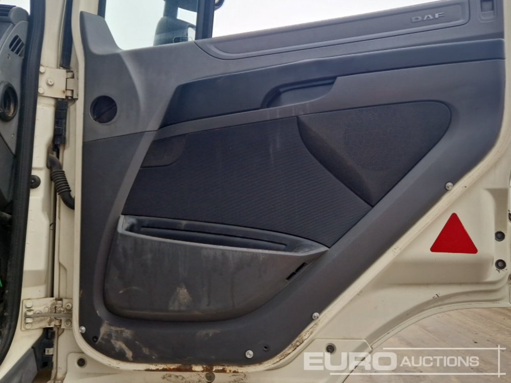 Tractor DAF CF 510: foto 30