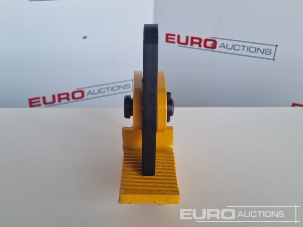 Unused 1 Ton PDB Horizontal Plate Lifting Clamp - Equipamento para oficina: foto 2 Unused 1 Ton PDB Horizontal Plate Lifting Clamp - Equipamento para oficina: foto 2