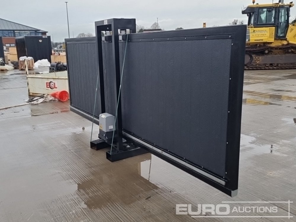 Unused 2025 13' Electric Composite Sliding Gate - Equipamento de construção: foto 5 Unused 2025 13' Electric Composite Sliding Gate - Equipamento de construção: foto 5