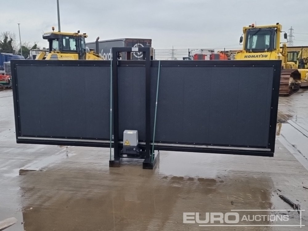 Unused 2025 13' Electric Composite Sliding Gate - Equipamento de construção: foto 4 Unused 2025 13' Electric Composite Sliding Gate - Equipamento de construção: foto 4