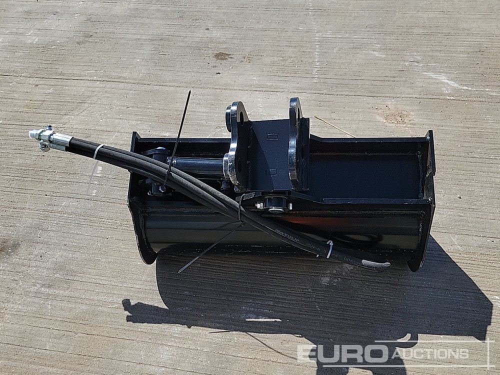 Unused 2025 Captok 24" Hydraulic Tilting Bucket 25mm Pin to suit Mini Excavator - Balde: foto 4 Unused 2025 Captok 24" Hydraulic Tilting Bucket 25mm Pin to suit Mini Excavator - Balde: foto 4