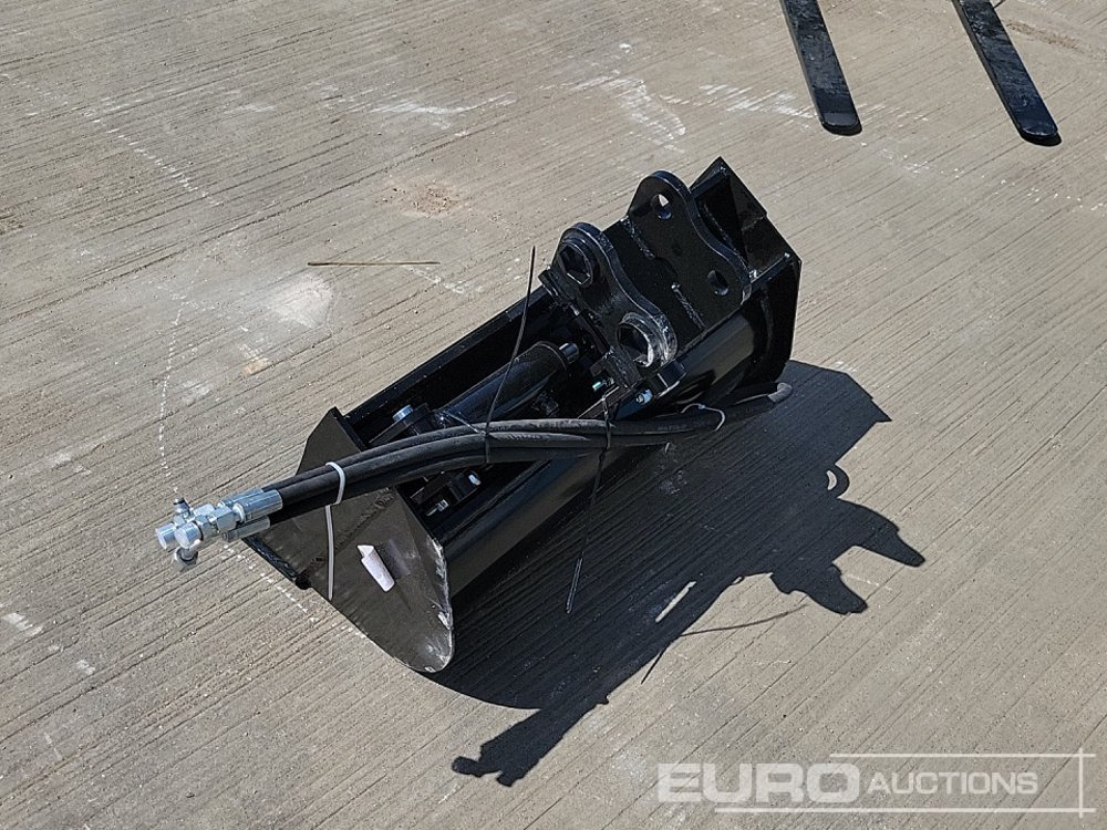 Unused 2025 Captok 24" Hydraulic Tilting Bucket 25mm Pin to suit Mini Excavator - Balde: foto 3 Unused 2025 Captok 24" Hydraulic Tilting Bucket 25mm Pin to suit Mini Excavator - Balde: foto 3