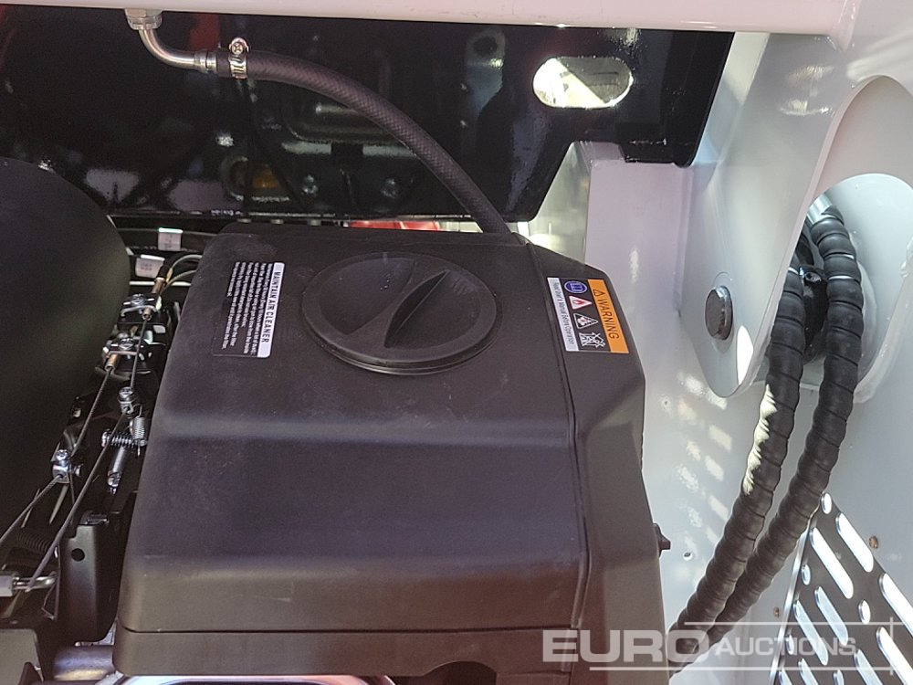 Mini pá carregadora Unused 2025 Newrick JC25: foto 21