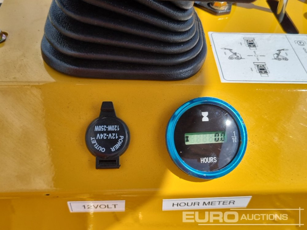 Mini pá carregadora Unused 2025 Newrick ZW380: foto 31