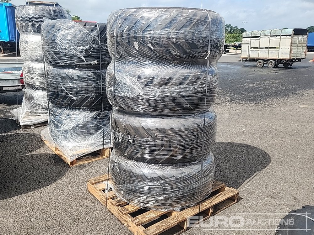Unused 400/55R22.5 Tyres & 10 Stud Rim (4 of) - Pneu: foto 1 Unused 400/55R22.5 Tyres & 10 Stud Rim (4 of) - Pneu: foto 1