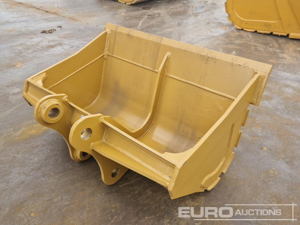 Unused 54" Digging Bucket 65mm Pin to suit 3 Ton Excavator - Balde: foto 3 Unused 54" Digging Bucket 65mm Pin to suit 3 Ton Excavator - Balde: foto 3