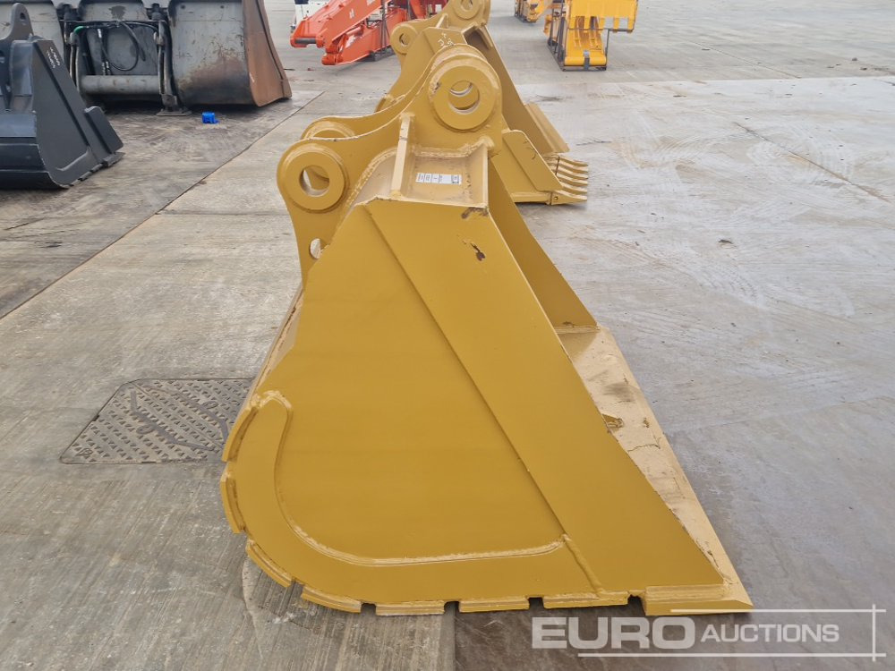 Unused 68" Digging Bucket 80mm Pin to suit 20 Ton Excavator - Balde: foto 2 Unused 68" Digging Bucket 80mm Pin to suit 20 Ton Excavator - Balde: foto 2