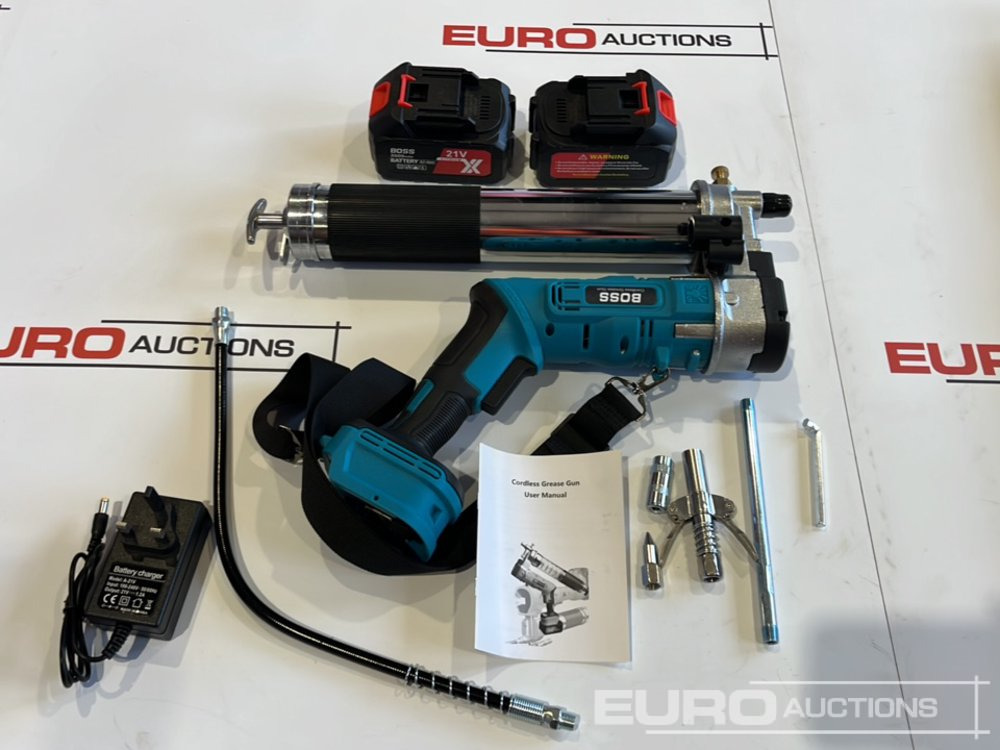 Equipamento de construção Unused Boss 21 Volt Lithium Battery Cordless Grease Gun, 2 Batteries, Charger, Case, Shoulder Strap, Extension Pieces and Fittings: foto 13