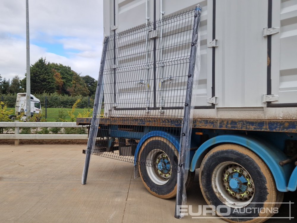 Equipamento de construção Unused Galvanised & Powder Coated Heavy Duty (5mm) Wire Mesh Fencing, 25 x H2.4m x W2.2m Panels, 26 x 60mm x 60mm x3m Posts, with Fittings (Black): foto 21