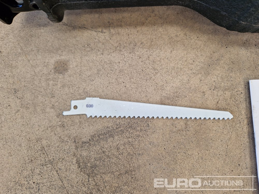 Unused Makita XRJ04 18v XLT Recip Saw (Body Only) - Equipamento de construção: foto 4 Unused Makita XRJ04 18v XLT Recip Saw (Body Only) - Equipamento de construção: foto 4