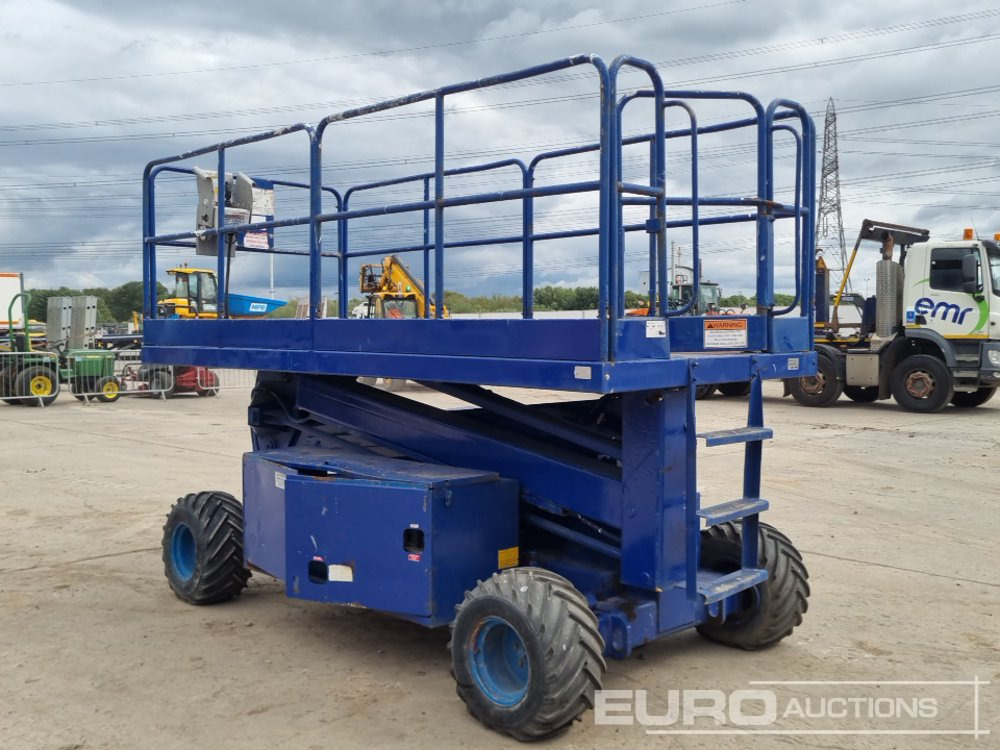 Upright Diesel Scissor Lift (Electrical Fault) - Plataforma aérea: foto 3 Upright Diesel Scissor Lift (Electrical Fault) - Plataforma aérea: foto 3