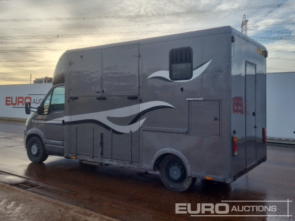 Vauxhall 3500 - Carrinha de contentor: foto 3 Vauxhall 3500 - Carrinha de contentor: foto 3