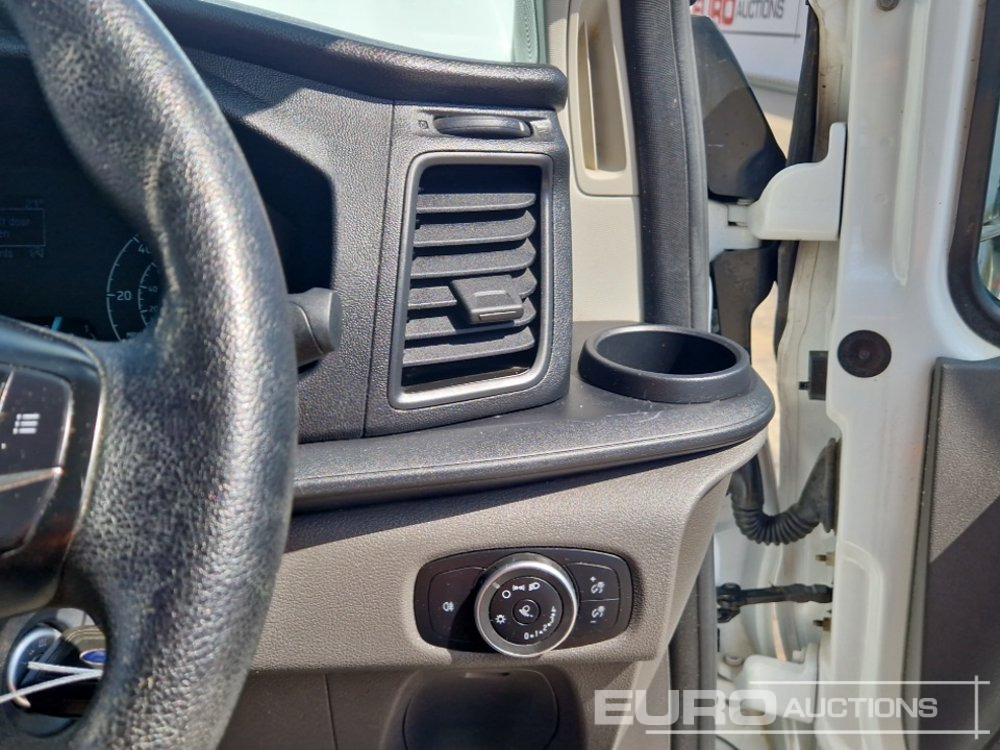 Veículo comercial 2022 Ford Transit Custom 300: foto 29