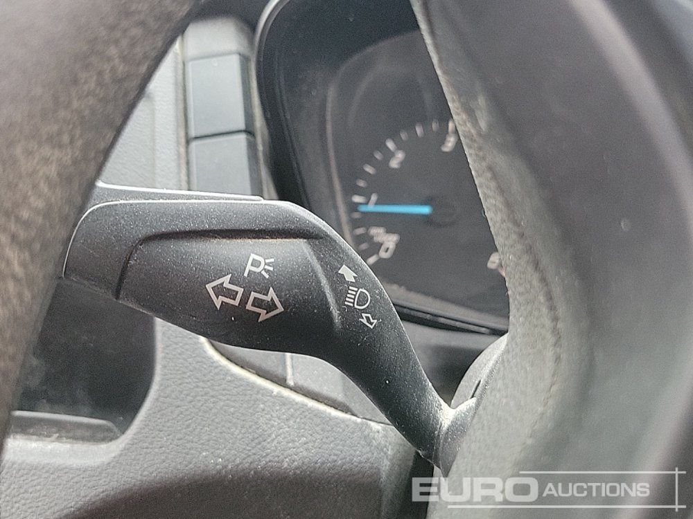 Veículo municipal/ Especial, Veículo comercial 2015 Ford Transit 350: foto 38
